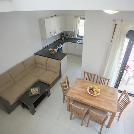 Sara 1 Apartment